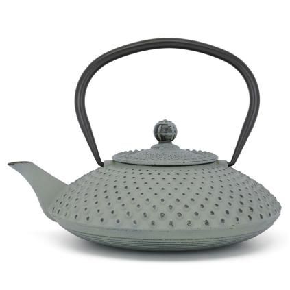 219398 cajova konvice s infuzerem xilin 1 25 l svetle zelena litina bredemeijer