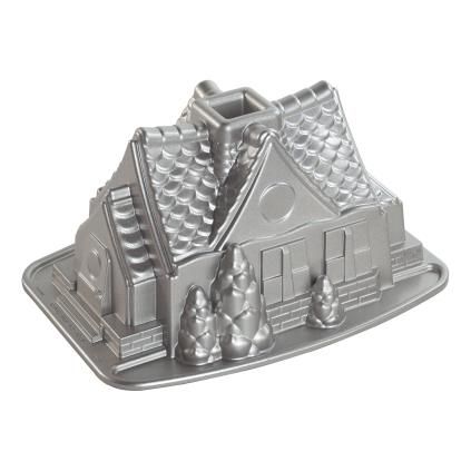 Forma na bábovku GINGERBREAD HOUSE, strieborná, Nordic Ware