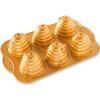 Forma v tvare včelieho plástu BEEHIVE, na 6 minikoláčikov, zlatá Nordic Ware