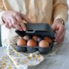 Úložný box na vajcia EGGS TO GO MINI 17 cm, na 6 vajec, prírodná jaseň sivá, Koziol