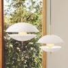 Závesná lampa CLAM 55 cm, biela/mosadz, Fritz Hansen