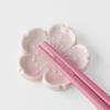 Kamienok na odkladanie paličiek PINK SAKURA 4,5 cm, ružová, keramika, MIJ